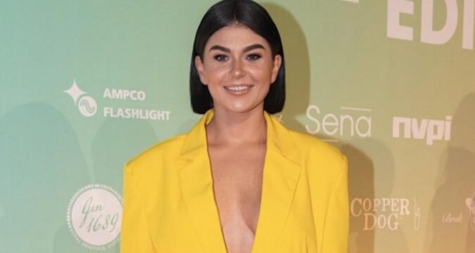 Roxeanne Hazes ziet zichzelf op fetisj-site: ‘Mind is blown’