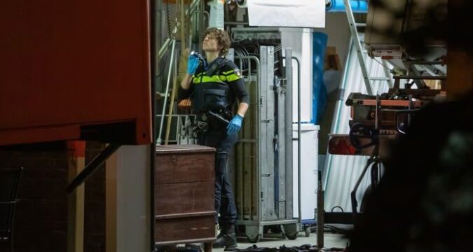 Gynaecologenstoel en Andreaskruis: steekpartij in Eemnes