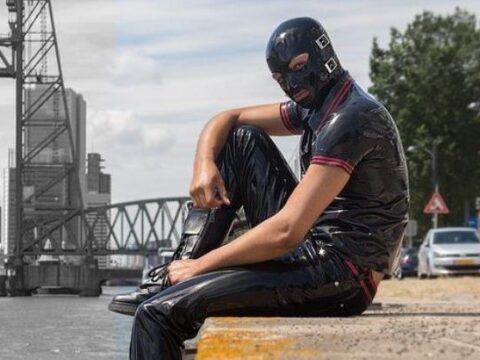 Dutch Fantasy – 22 jaar – latexlover Dutch Fantasy – 22 jaar – latexlover