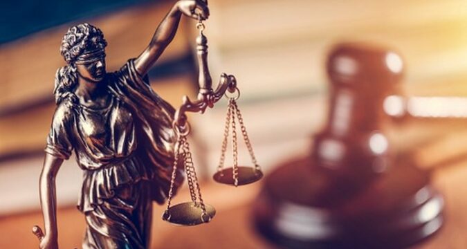 Vrouw die man neerstak tijdens betaalde sm-date, verdacht van poging tot doodslag