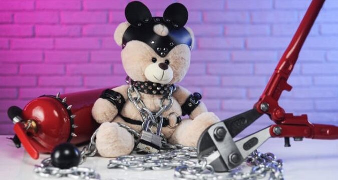 4 misverstanden over BDSM ontkracht: “Mensen die het doen hebben net minder psychische problemen”