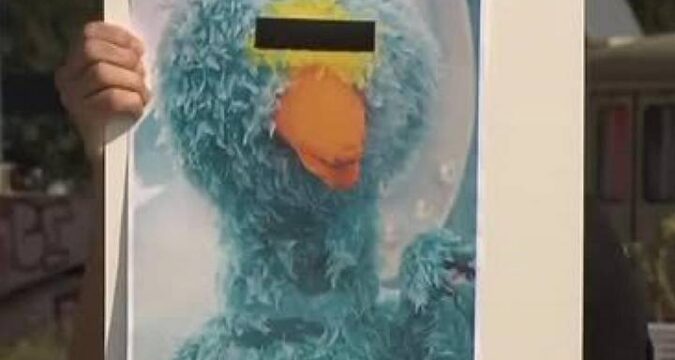 NTR woedend om uitlekken privéleven porno-Pino