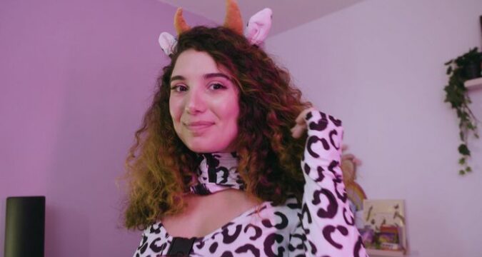 Maria Alive: “Sommige mensen vinden het heel erg geil als je benadrukt dat ze in poep veranderen”