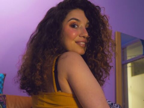 Maria is fetishmodel: ‘Iemand vroeg of ik over een hamster wilde plassen’