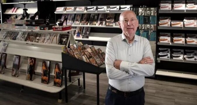 Vernieuwde seksbioscoop in Helmond open voor bezoekers
