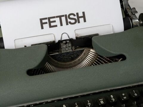 Fetisj: hoe (on)gezond en gevaarlijk is het?