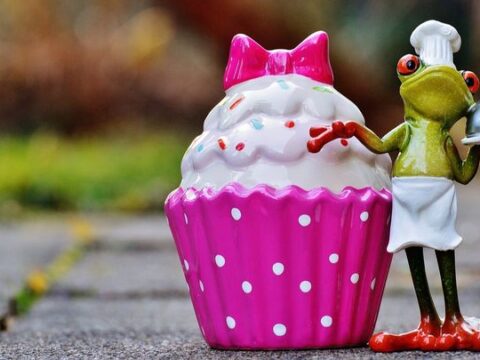 Spelen met eten in kinky outfits Spelen met eten in kinky outfits