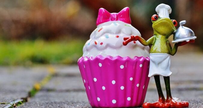 Spelen met eten in kinky outfits